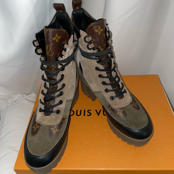Louis Vuitton LAUREATE PLATFORM DESERT BOOT Beige 37EU 7US. USED. - Picture 7 of 9